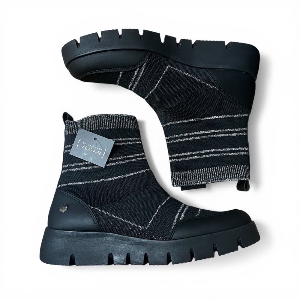 Bernie Mev Stripe Black Metallic Silver Pull On Ankle Boots Womens 9 Lug Sole